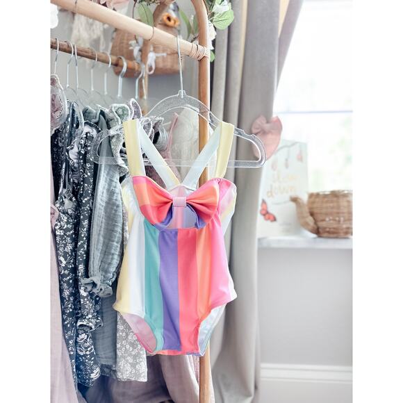 ⋒ Darling Rainbow Stripe Cutout Front Swimsuit 3T - Picture 1 of 4